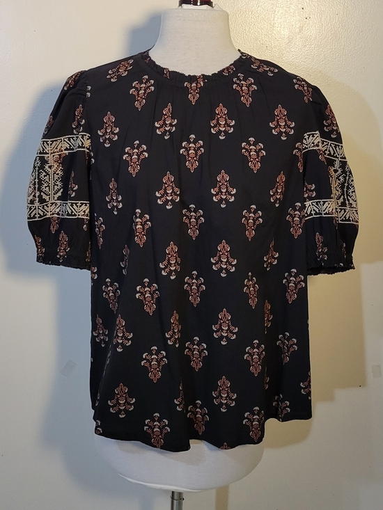 Knox Rose Tops - Knox Rose (Women's S) Black Floral Crew neck Embroidered Puff Sleeves Cotton Top